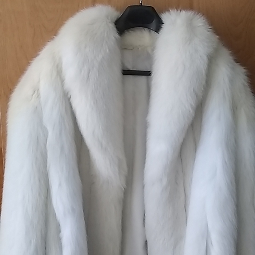 🆕white fox fur - Picture 2 of 11